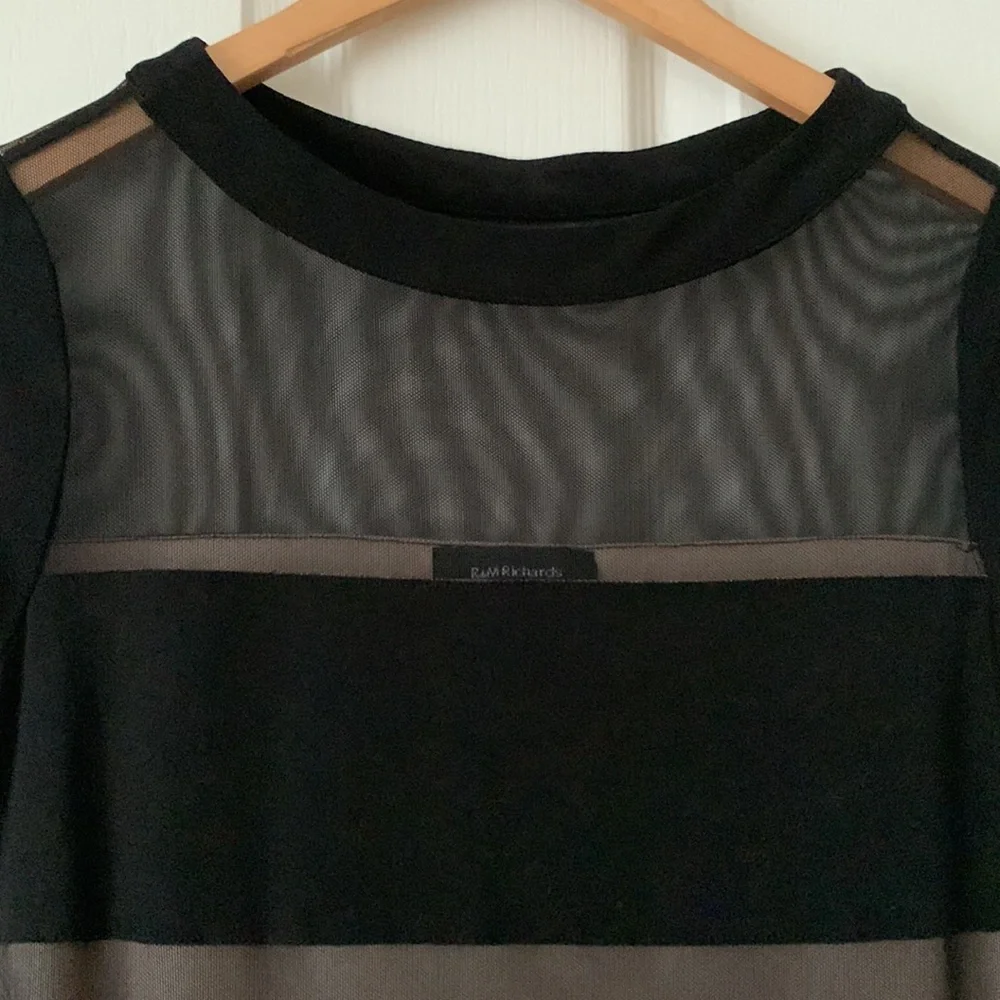 Black Dress. Size 6 - Picture 2 of 5